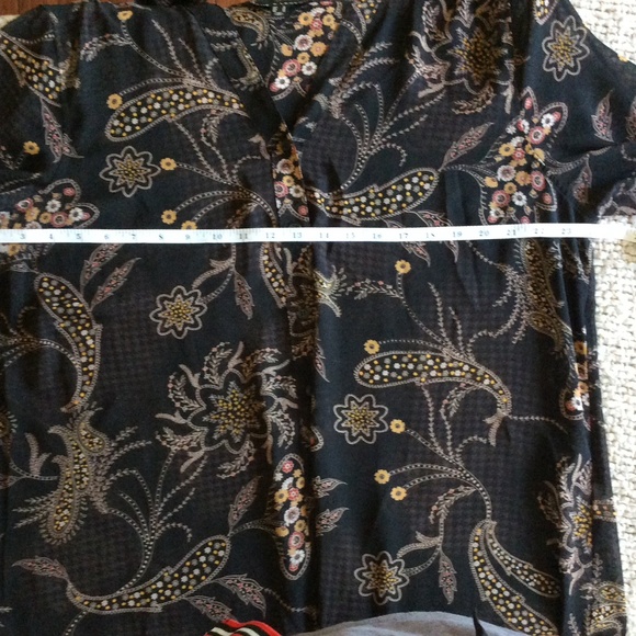 Love&Legend Sheer Floral Paisley Blouse - Picture 9 of 11